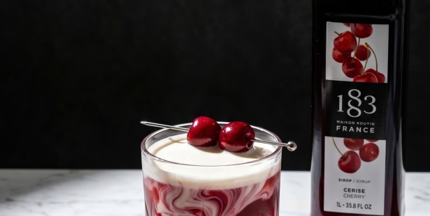 Làm Cocktail Cherry Russian Chỉ Với 2 Phút